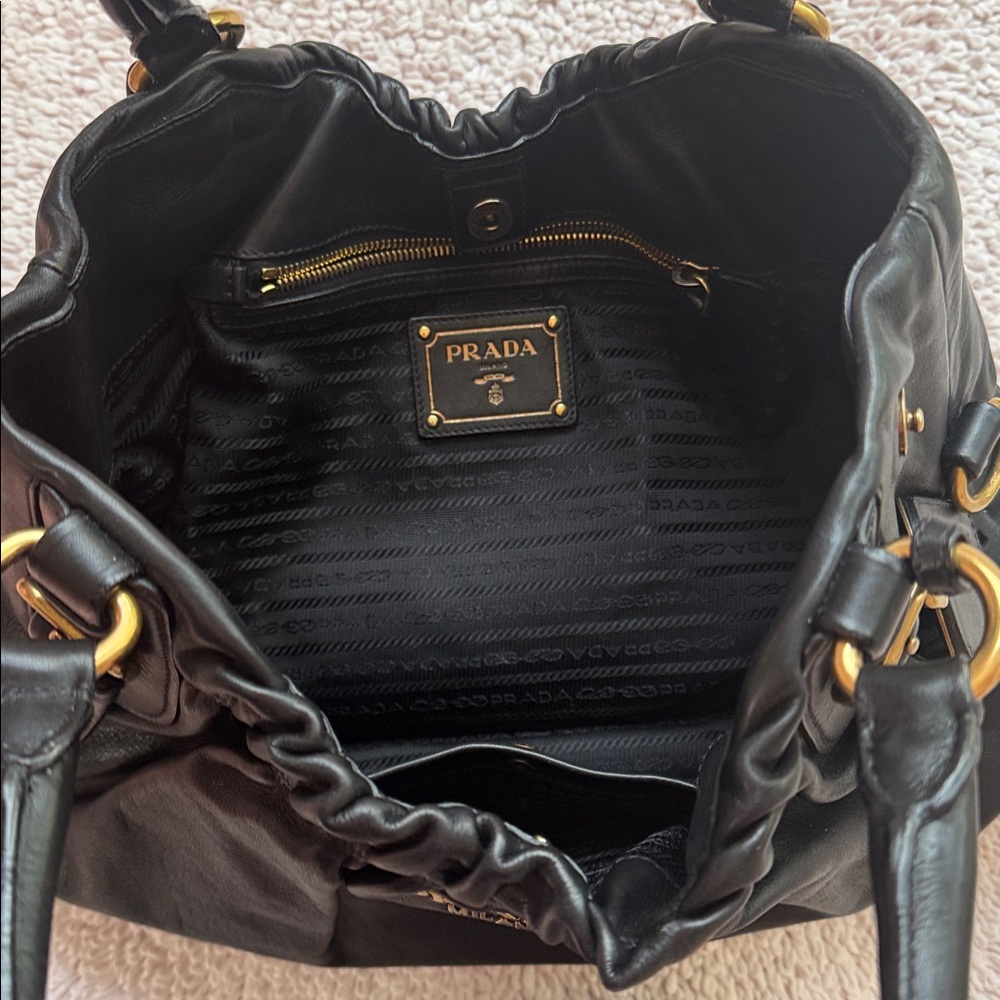 Prada black leather shoulder bag - Picture 9 of 9